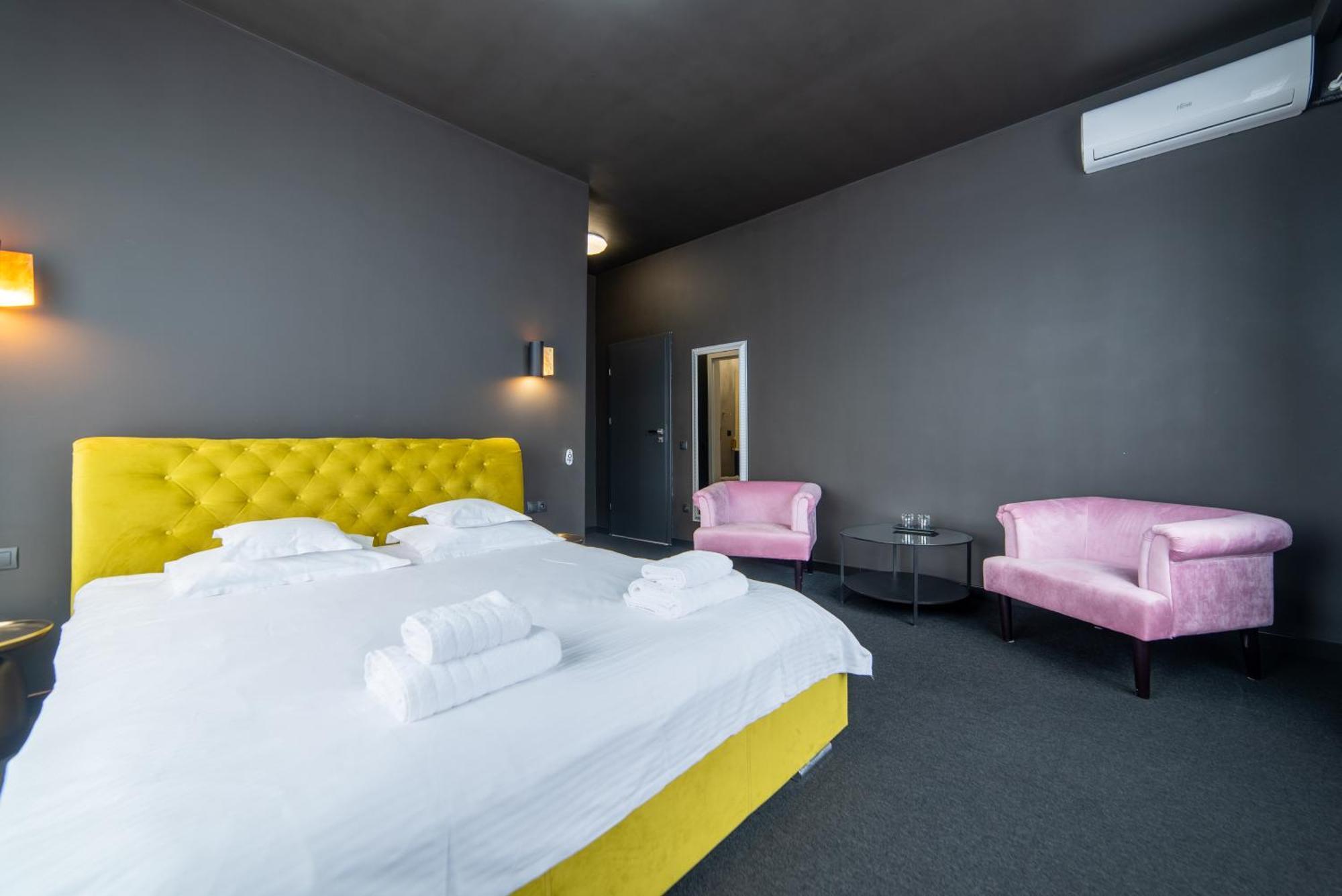 Zero Hotell Cluj-Napoca Exteriör bild